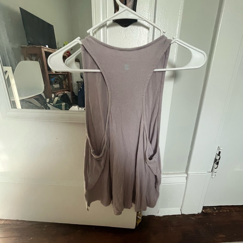 Workout top - Picture 5 of 6